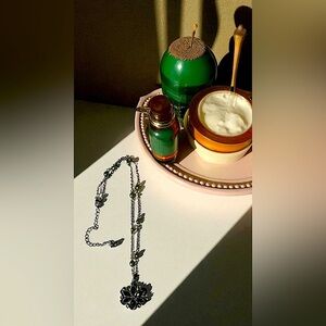 Vintage 1928 floral necklace,emerald green rhinestones & pearls,filigree setting